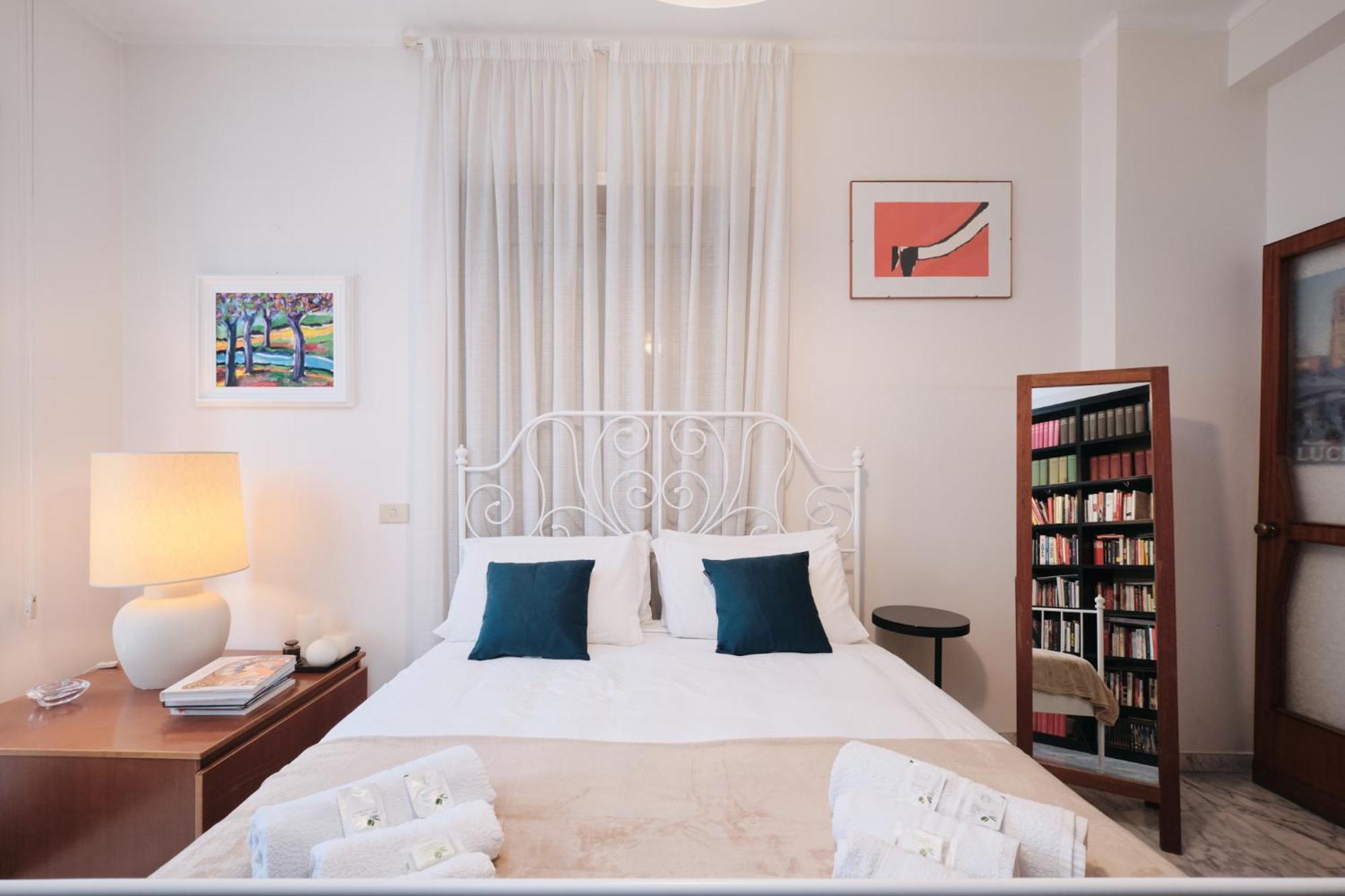 Penthouse 5 Minutes From The Vatican - 5 Bedrooms & 4 Bathrooms Apartment Rome