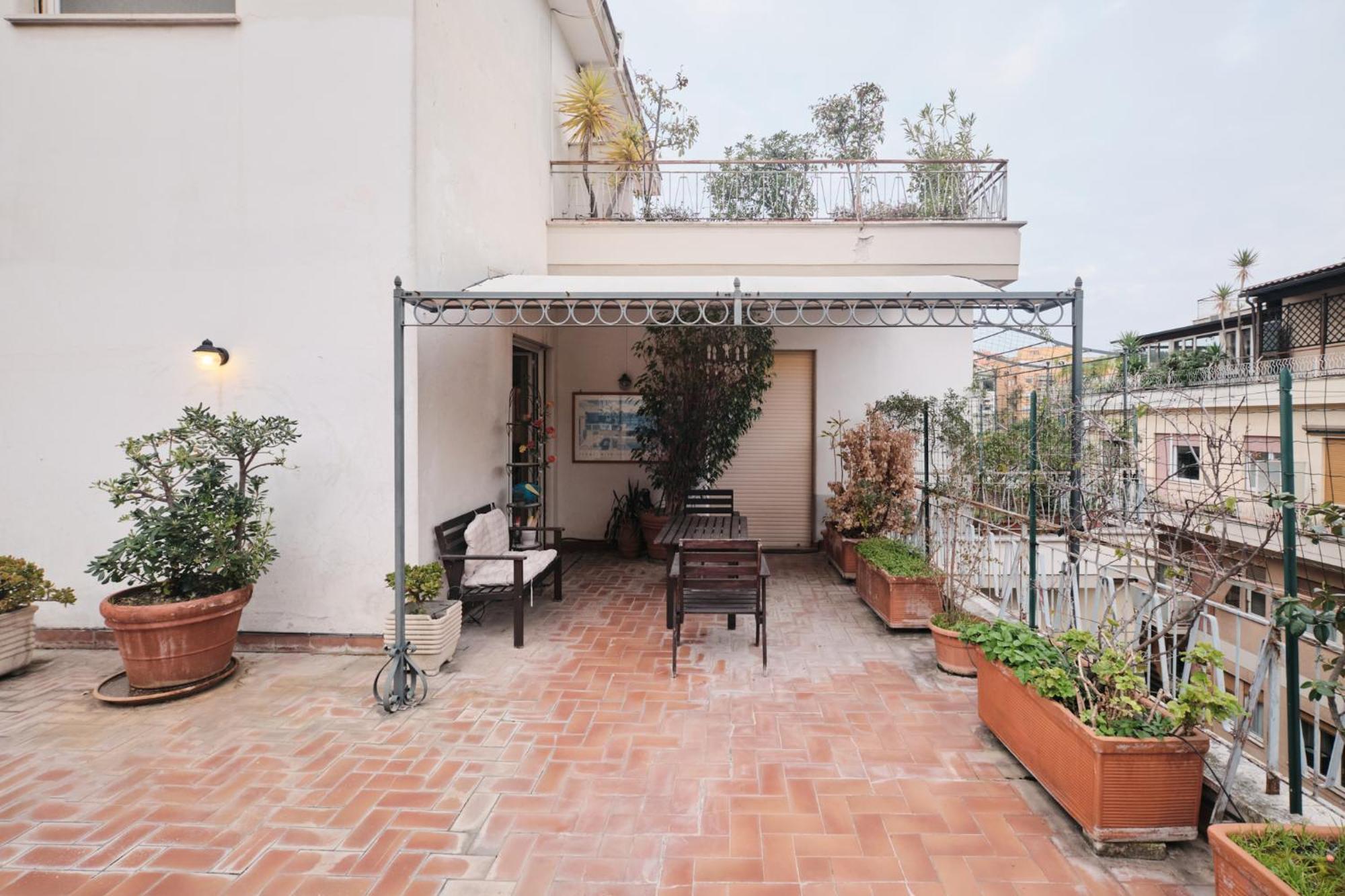Apartment Penthouse 5 Minutes From The Vatican - 5 Bedrooms & 4 Bathrooms Rome